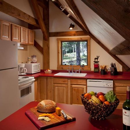 Cottam'S Lodge By Alpine Village Suites Taos Ski Valley Ruang foto
