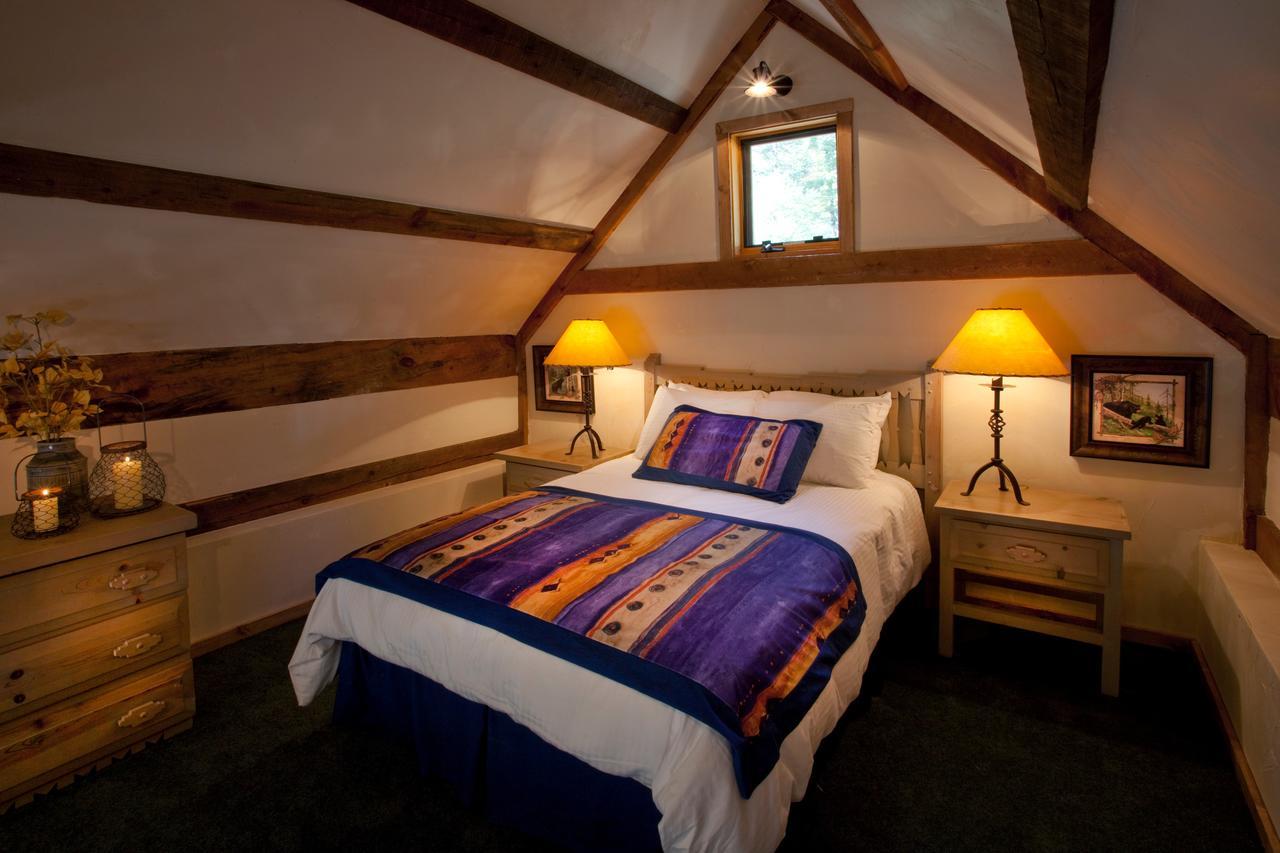Cottam'S Lodge By Alpine Village Suites Taos Ski Valley Bagian luar foto
